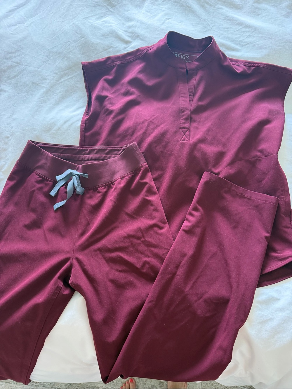 FIGS Burgundy Set XS
